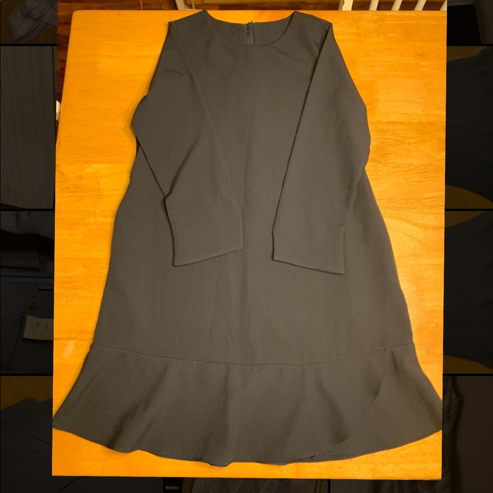 Fit navy blue dress